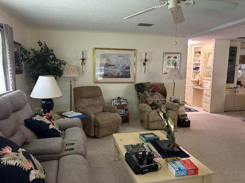 7907 Lakeshore Drive a Ellenton, FL Mobile or Manufactured Home for Sale